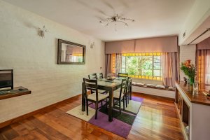 4-room house for sale – Punta Chica – garden, pool, barbecue