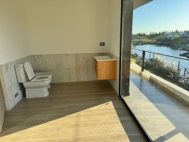 VENTA CASA A ESTRENAR 5 AMB Barrio Nautico Canal