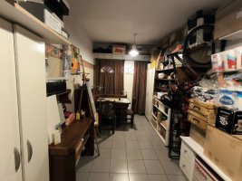 Casa 5 ambientes, con cochera y pileta. Excelente!