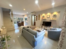 Sale of 4-room Apartment with Patio and Terrace – Florida