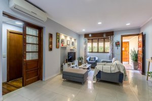 Sale of 4-room Apartment with Patio and Terrace – Florida