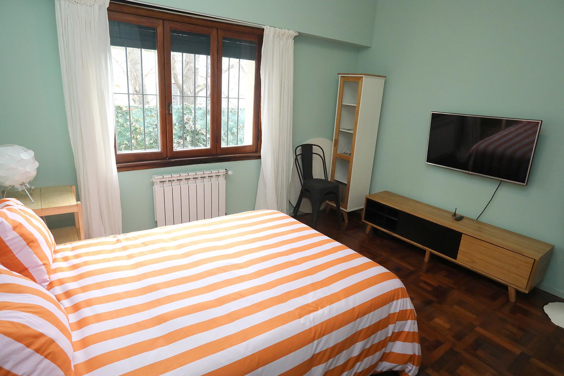 Venta Casa 4 Ambientes En Olivos Con Pileta