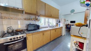 Venta casa 4 amb con patio y cochera
