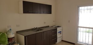 Front-facing 3-room apartment for rent with garage