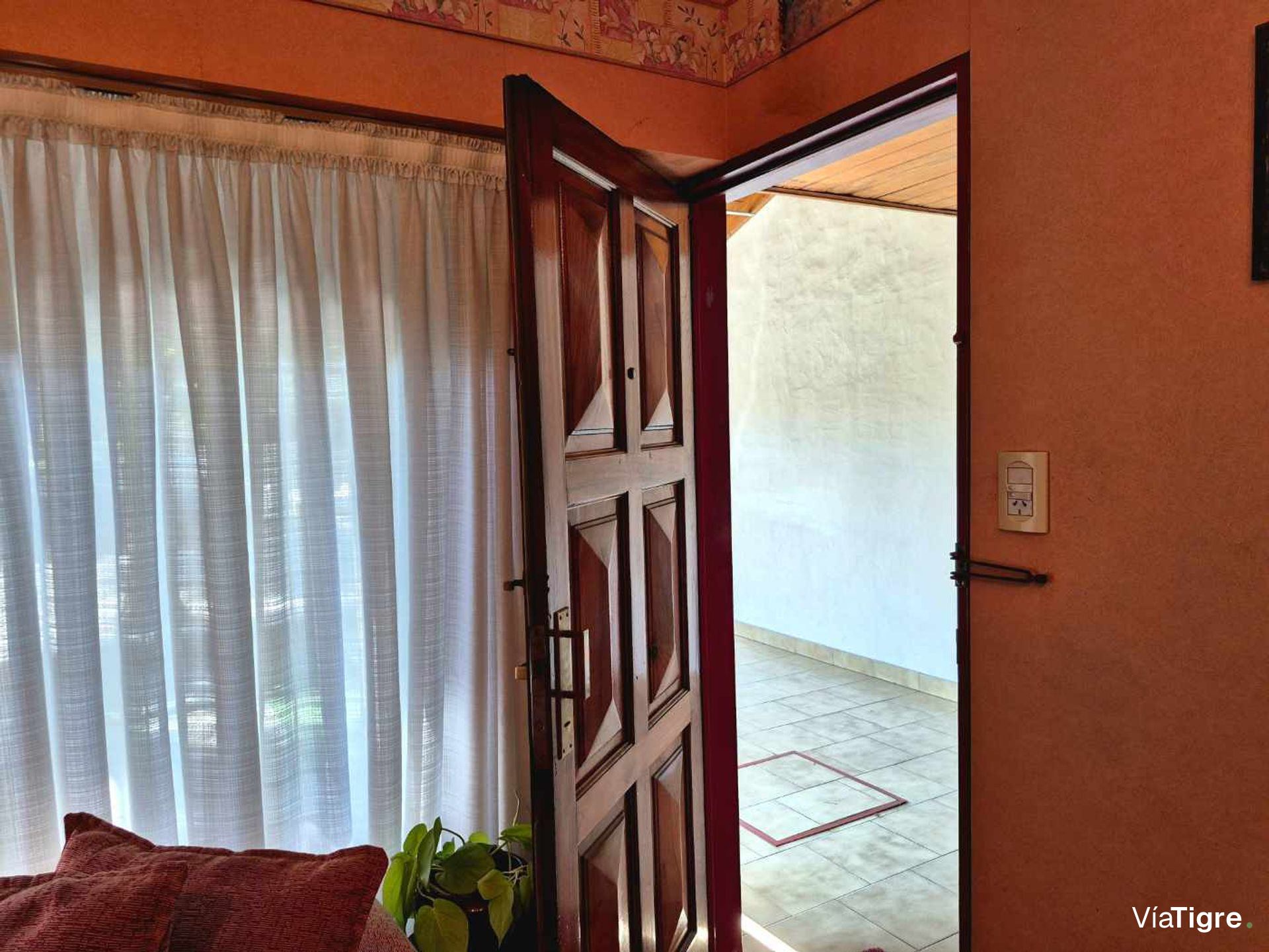 Casa PH en Venta de 4 ambientes en Martinez