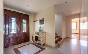 Venta Divina Casa A La Laguna - San Agustin Neighborhood