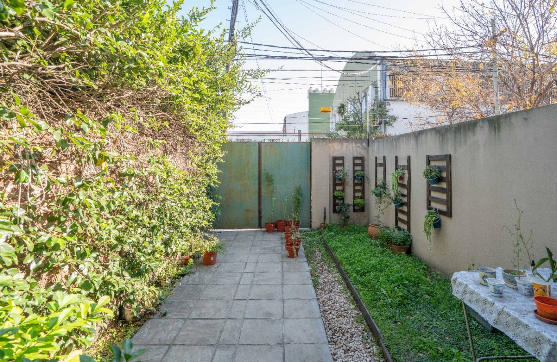 Depto tipo PH en PB, 3Amb Jardin cochera Munro