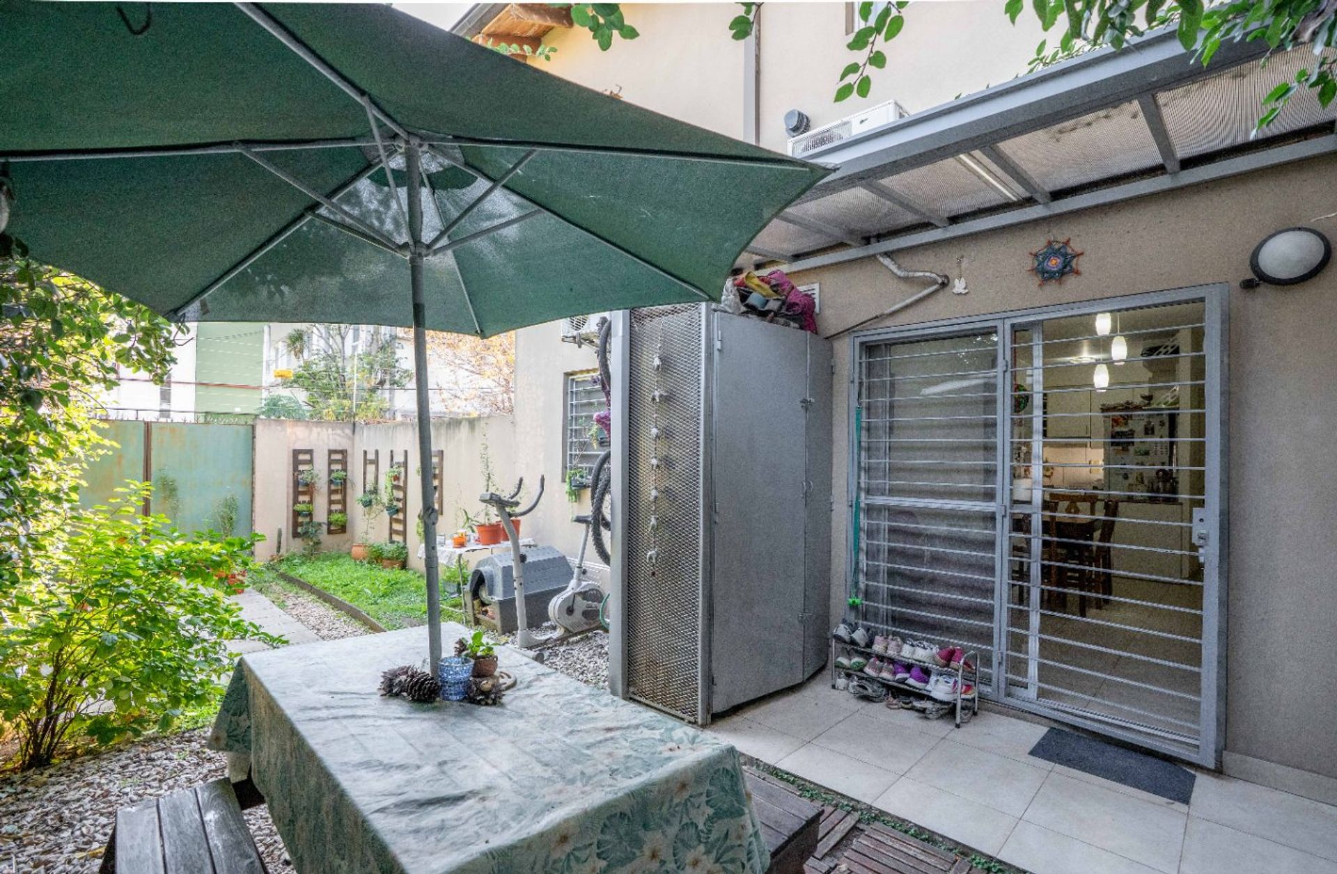 Depto tipo PH en PB, 3Amb Jardin cochera Munro