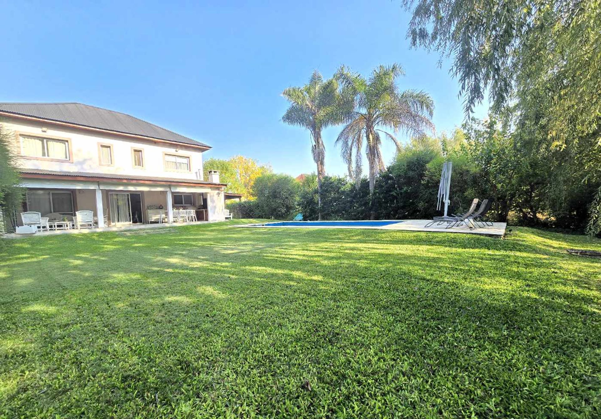 Casa En Venta En Benavidez Greens 5 Amb Con Pileta
