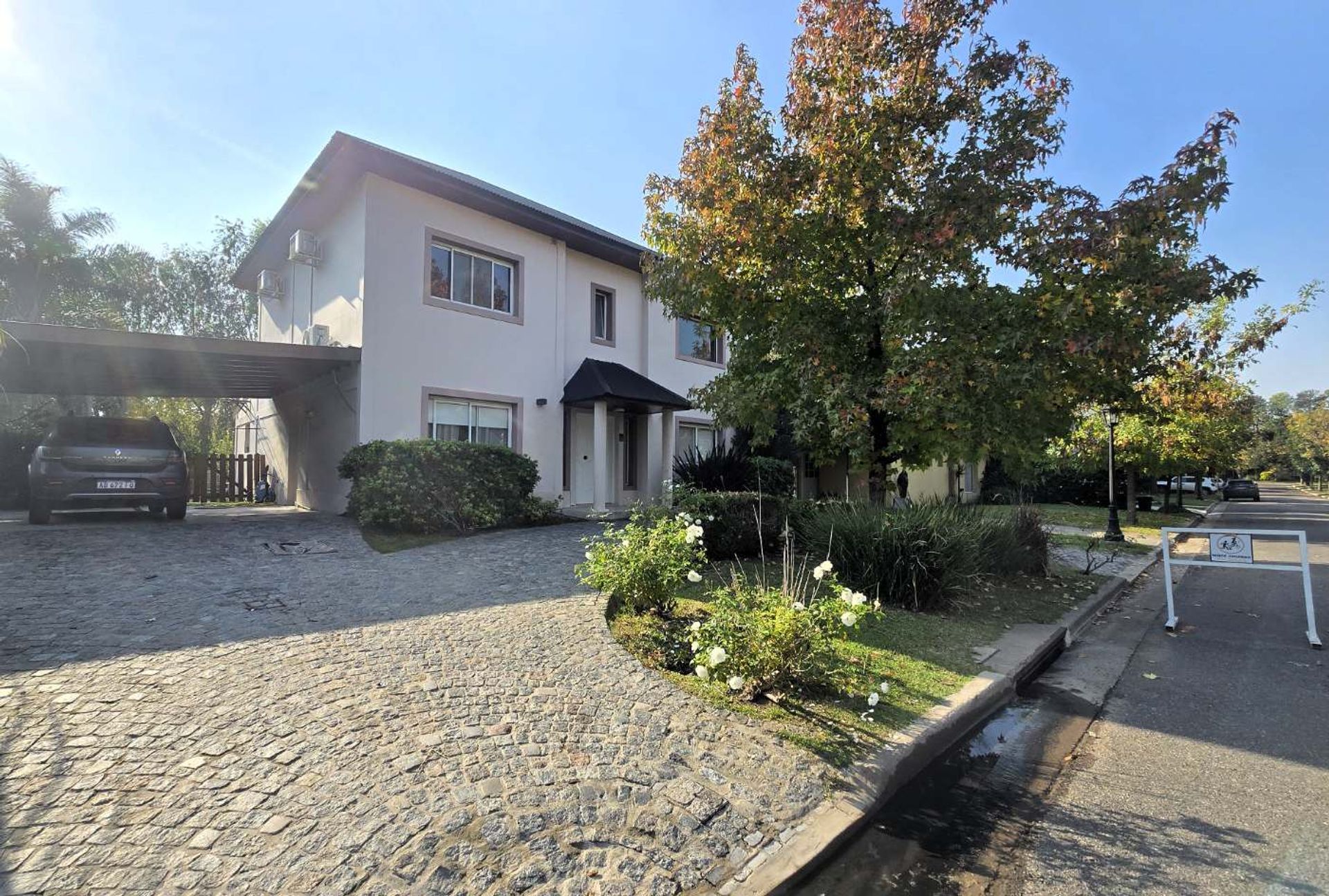 Casa En Venta En Benavidez Greens 5 Amb Con Pileta
