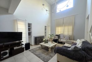 Casa En Venta En Benavidez Greens 5 Amb Con Pileta