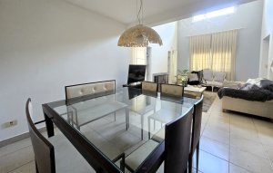 Casa En Venta En Benavidez Greens 5 Amb Con Pileta