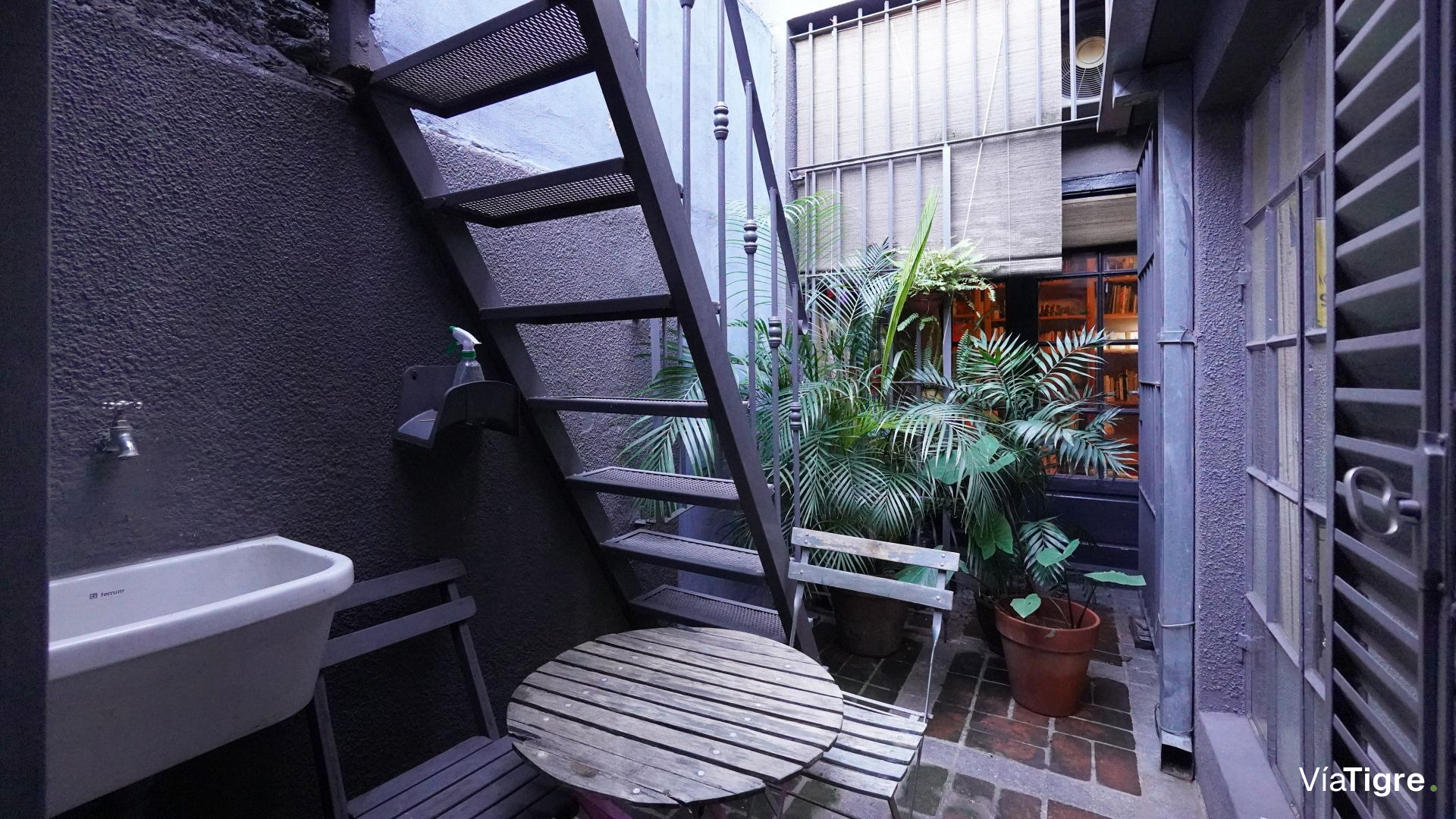Venta Casa de 6 ambientes en Olivos con Pileta