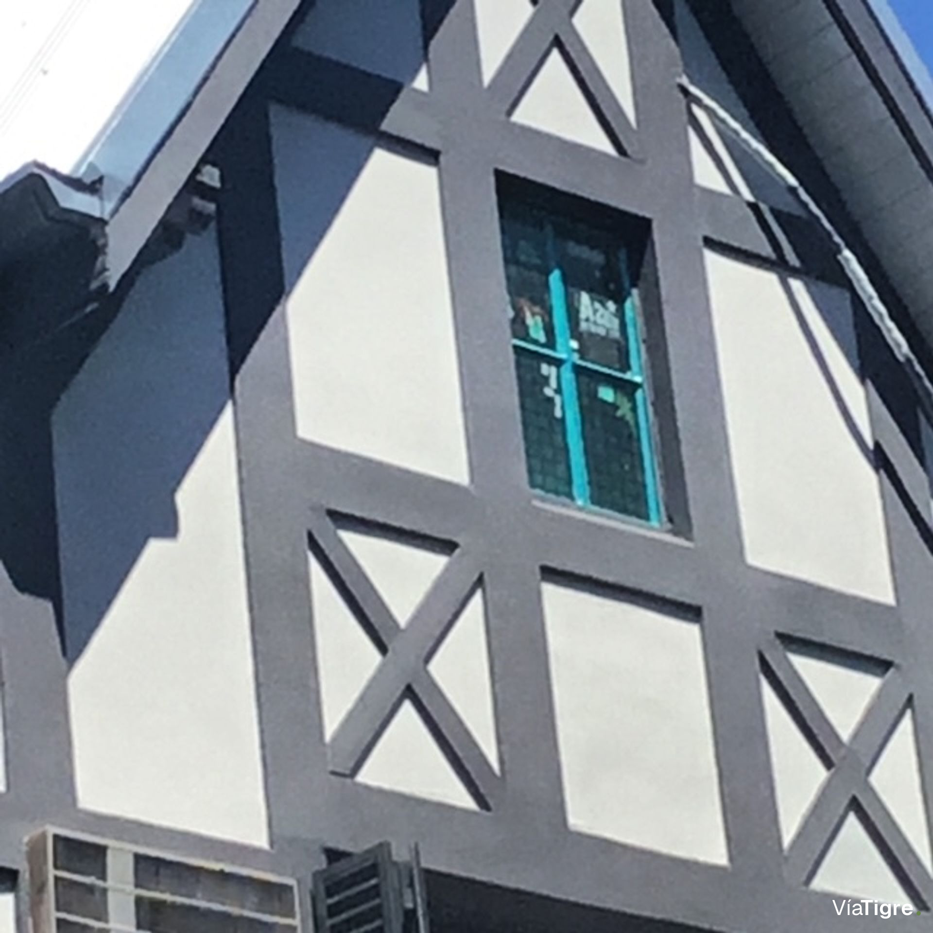 Venta Casa de 6 ambientes en Olivos con Pileta