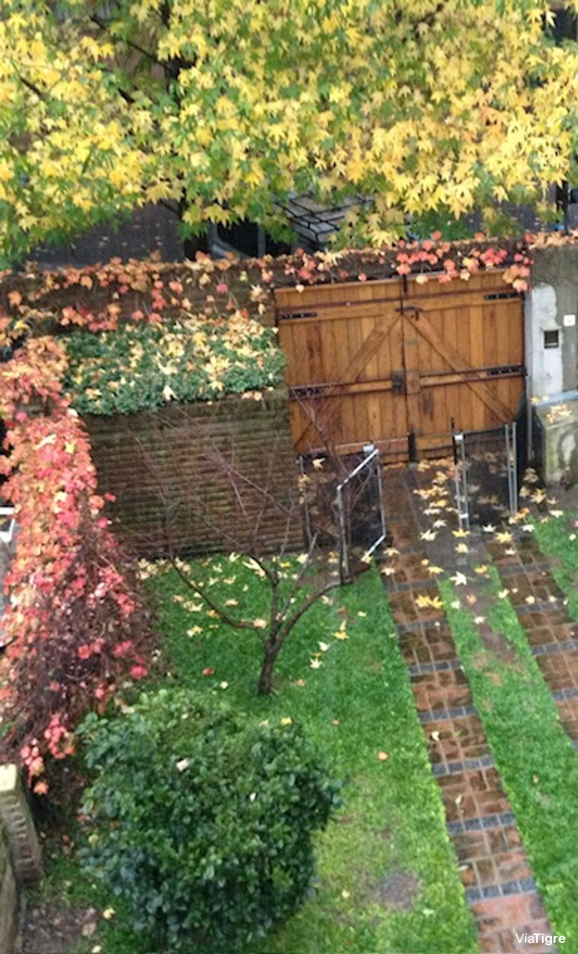 Venta Casa de 6 ambientes en Olivos con Pileta