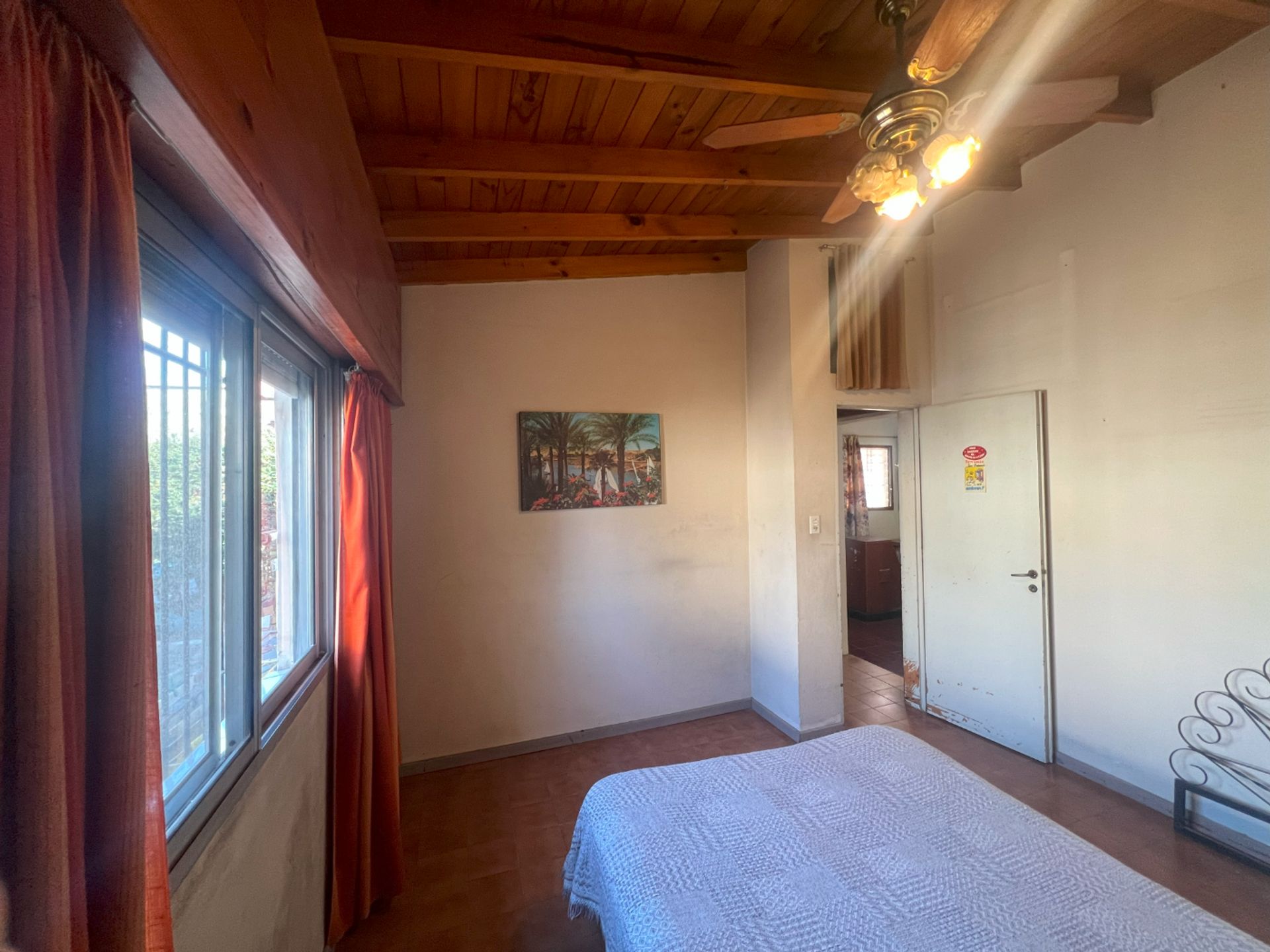 Casa Don Torcuato 5 ambientes con Cochera y Jardín