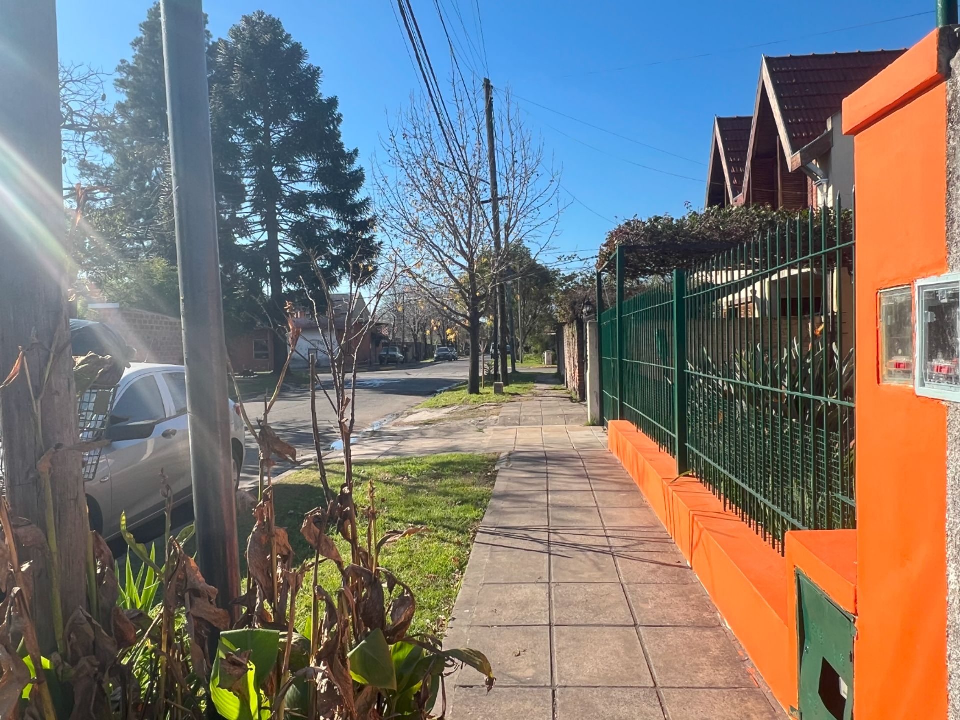 Casa Don Torcuato 5 ambientes con Cochera y Jardín