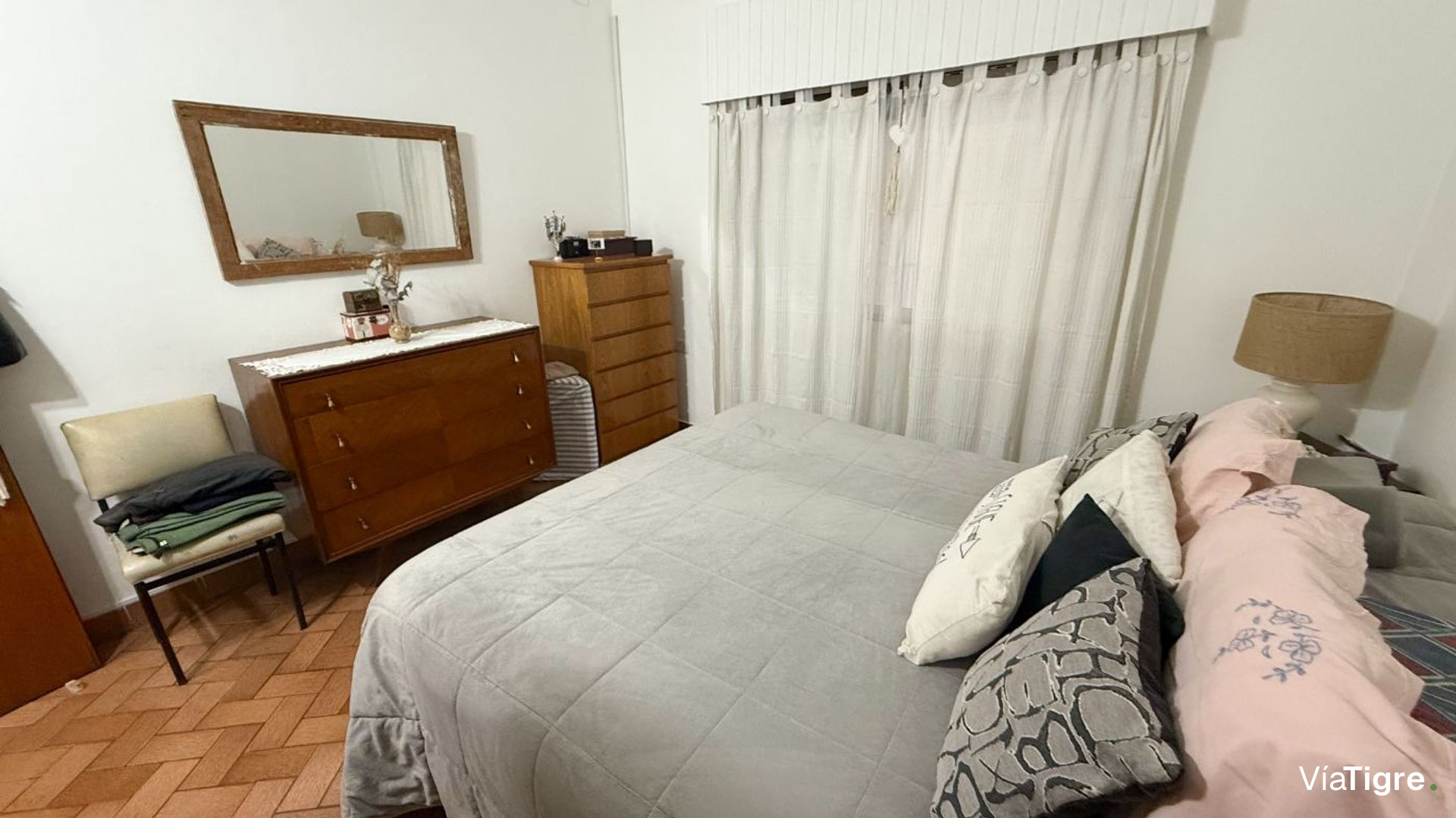 Venta casa 4 amb y monoambiente al fondo-Boulogne