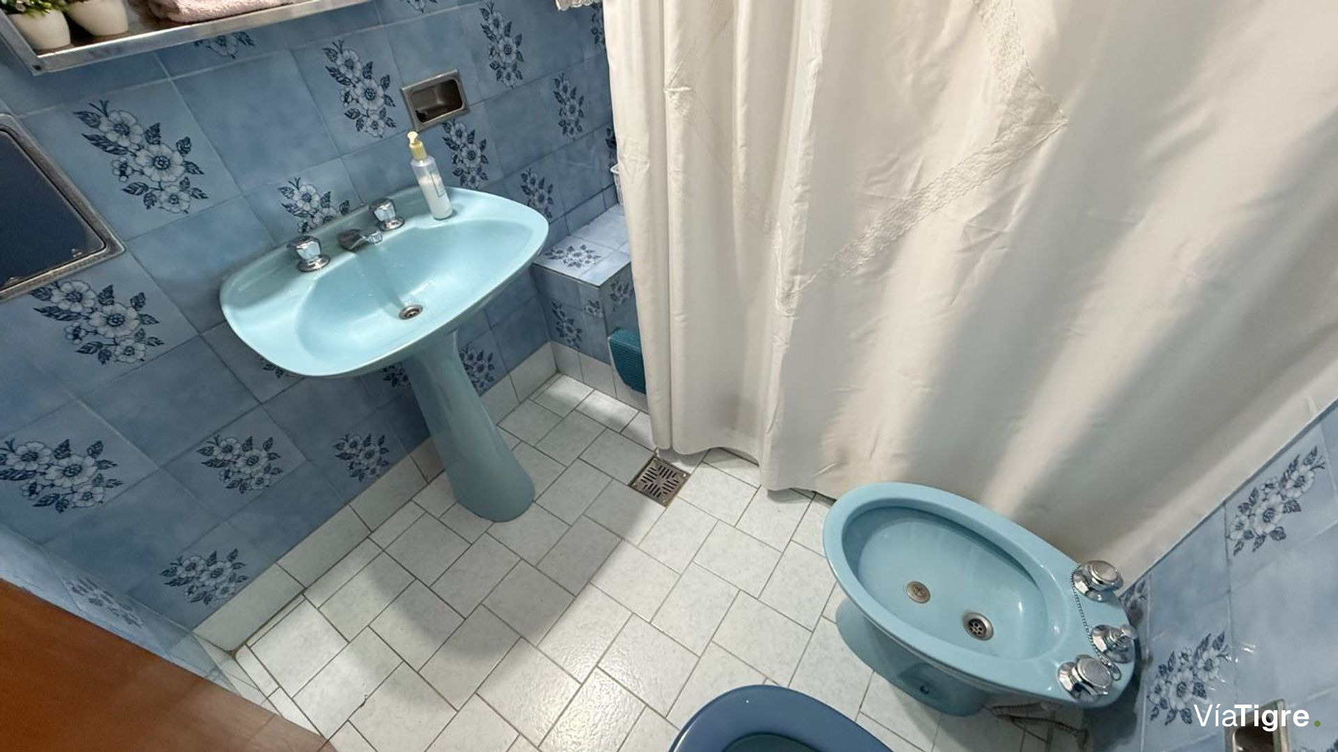 Venta casa 4 amb y monoambiente al fondo-Boulogne