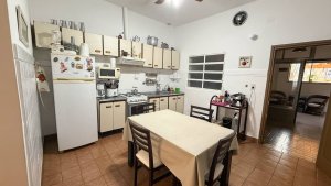 Venta casa 4 amb y monoambiente al fondo-Boulogne