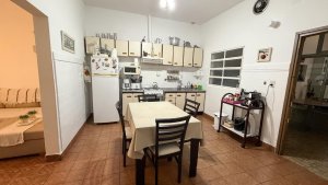 Venta casa 4 amb y monoambiente al fondo-Boulogne