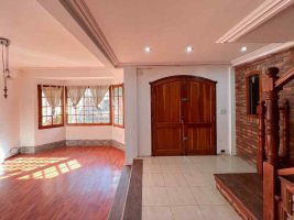 Chalet 5 dorm. c/quincho–Apto crédito-Gral Pacheco
