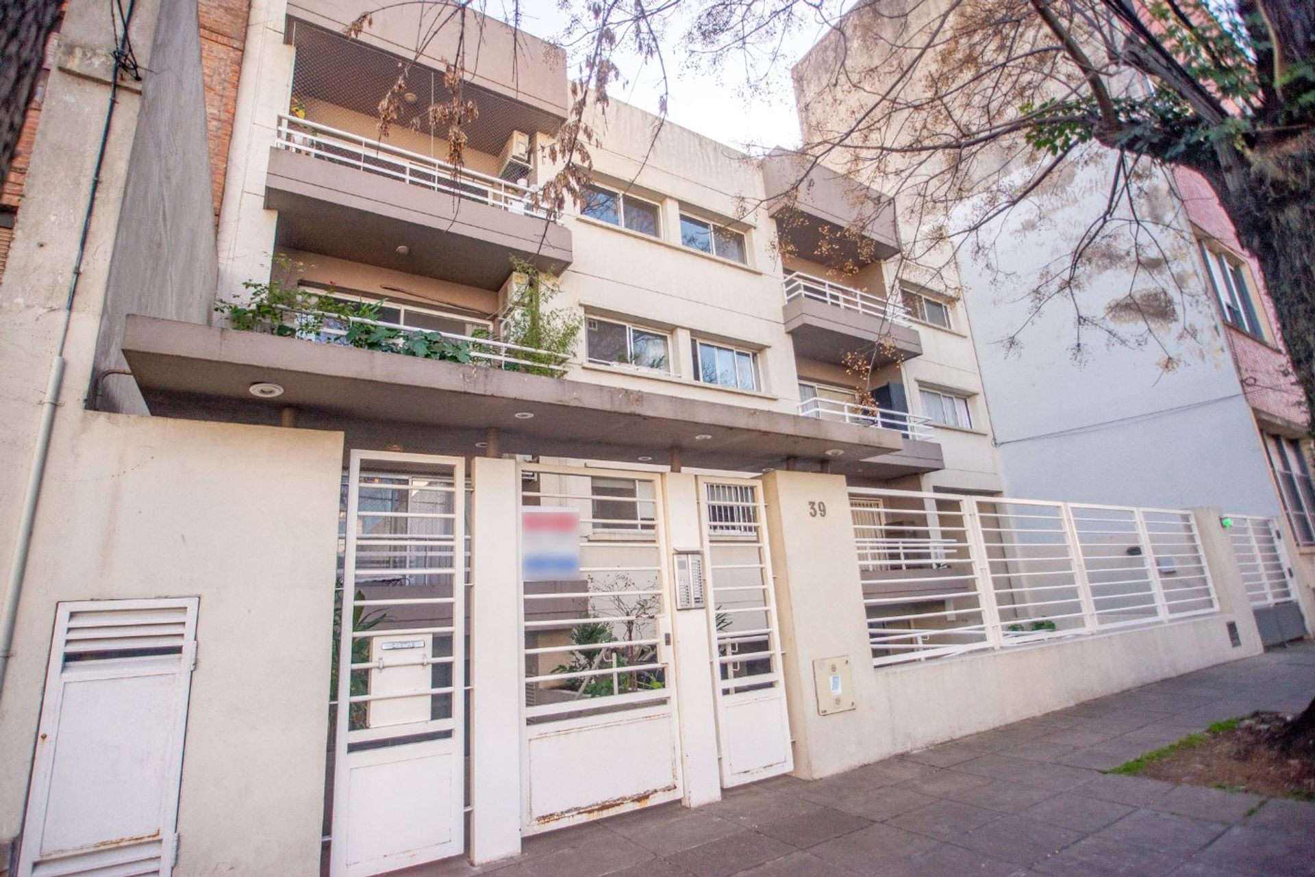 Venta Dpto 3 Ambientes Con Cochera Pileta Martinez