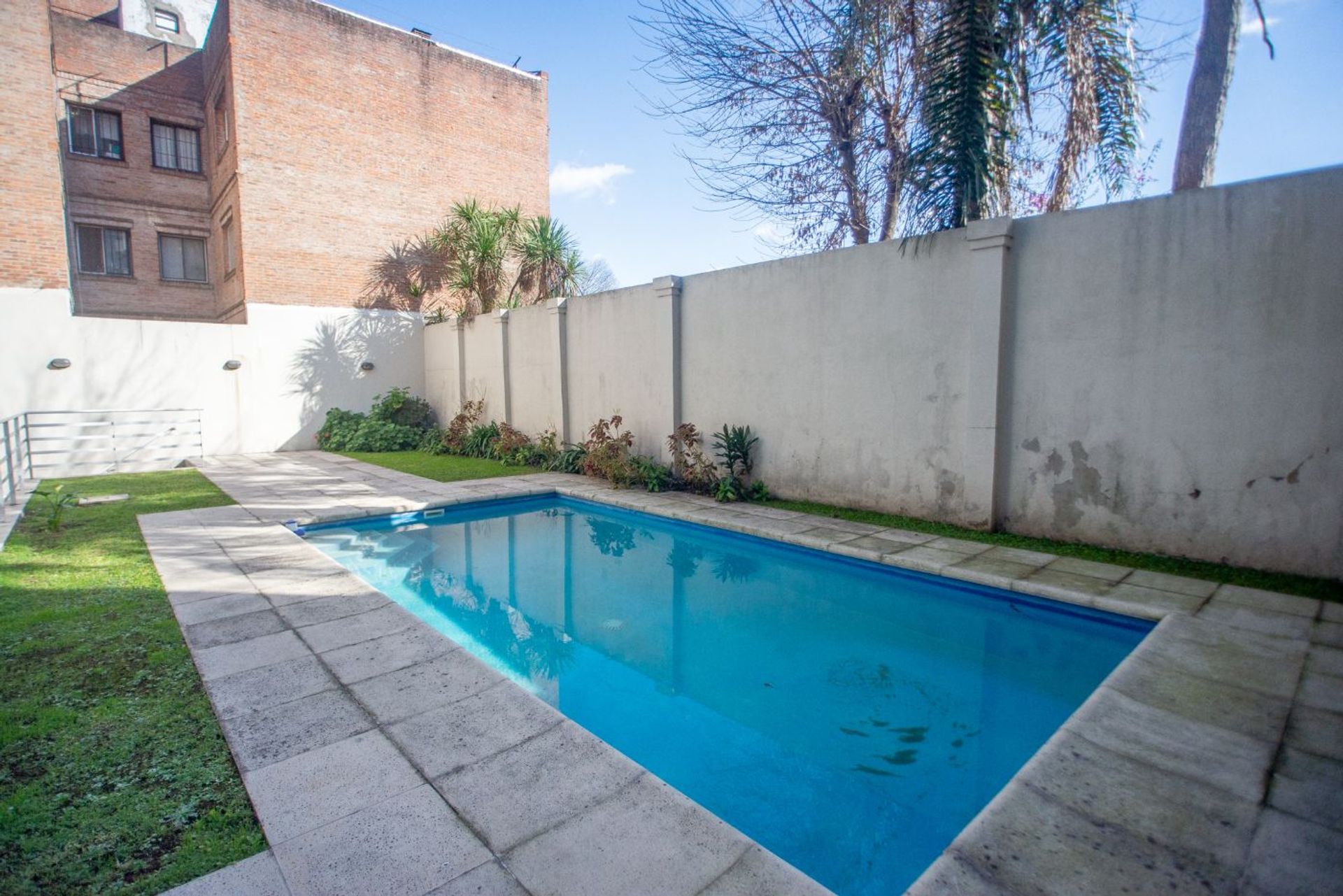 Venta Dpto 3 Ambientes Con Cochera Pileta Martinez