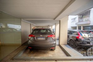 Venta Dpto 3 Ambientes Con Cochera Pileta Martinez