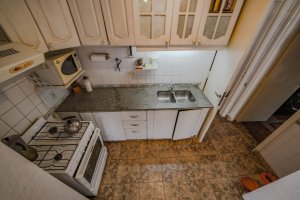 House for Sale – 5 Rooms, Carapachay, Pileta