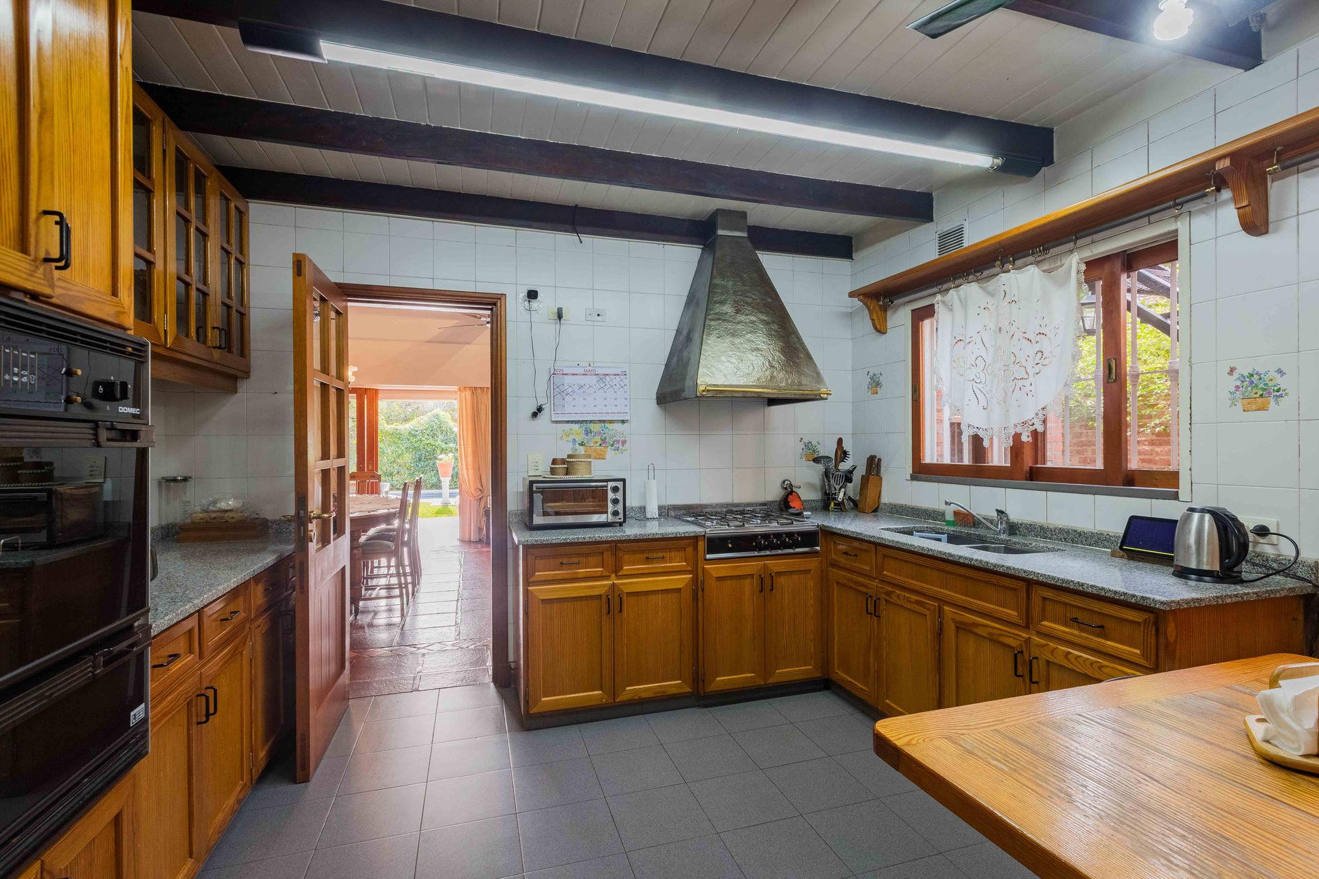 LA HORQUETA Casa en Venta con galería y pileta