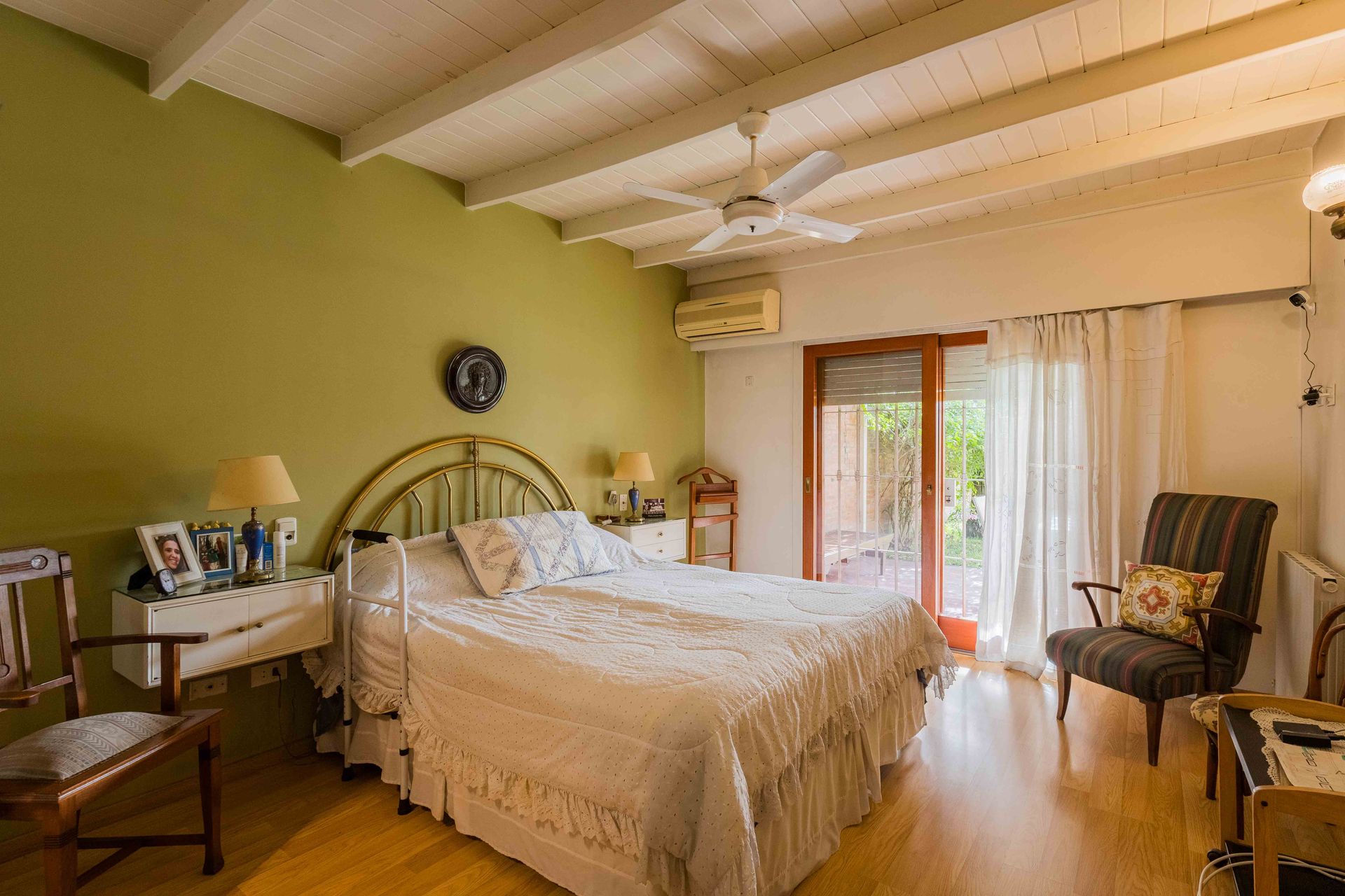 LA HORQUETA Casa en Venta con galería y pileta