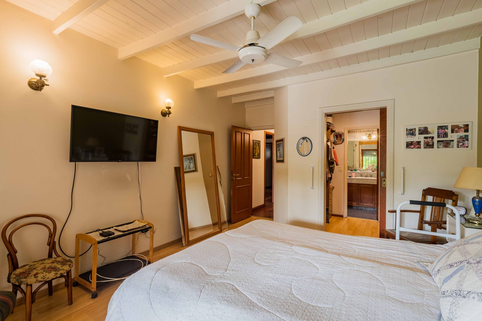LA HORQUETA Casa en Venta con galería y pileta