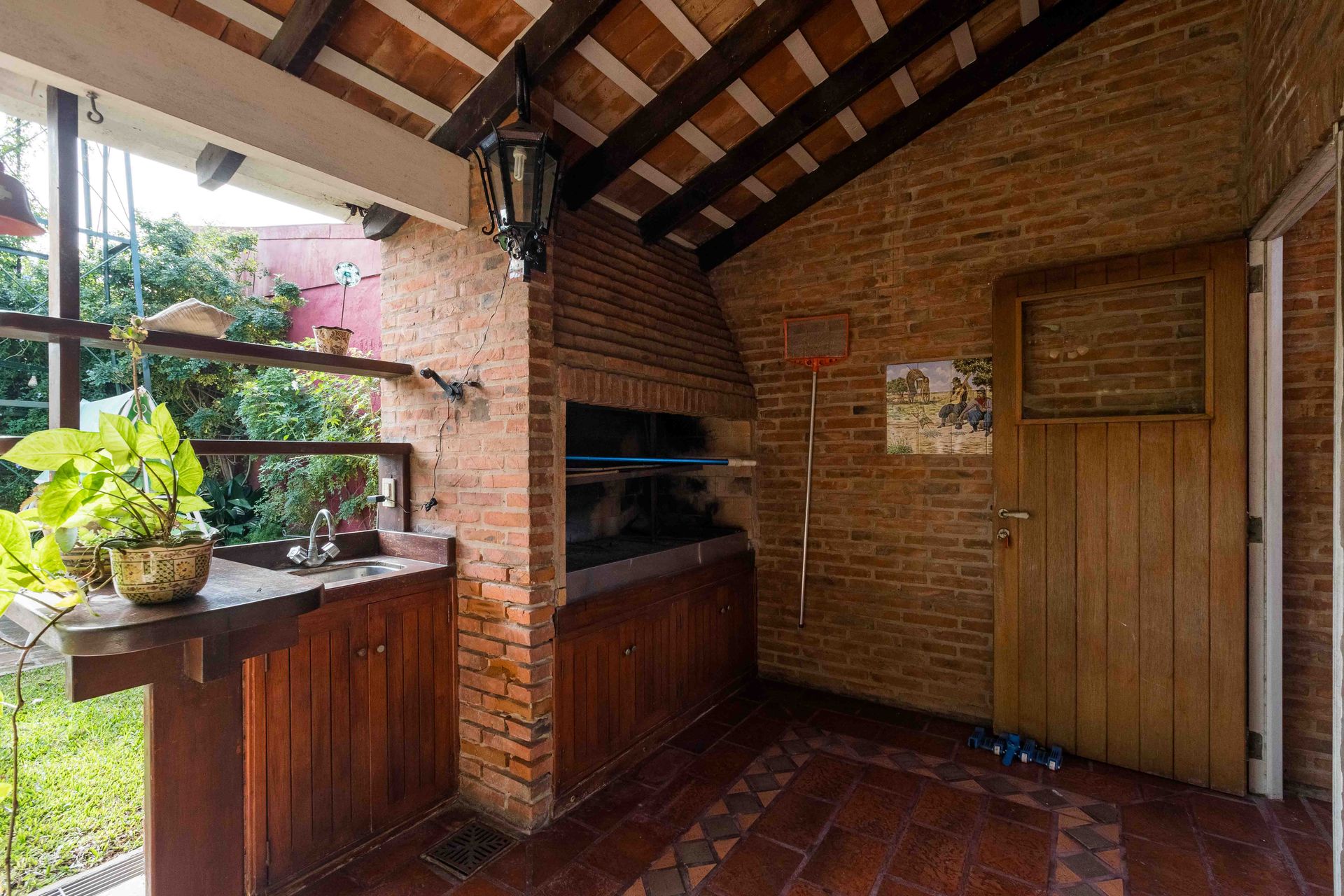 LA HORQUETA Casa en Venta con galería y pileta