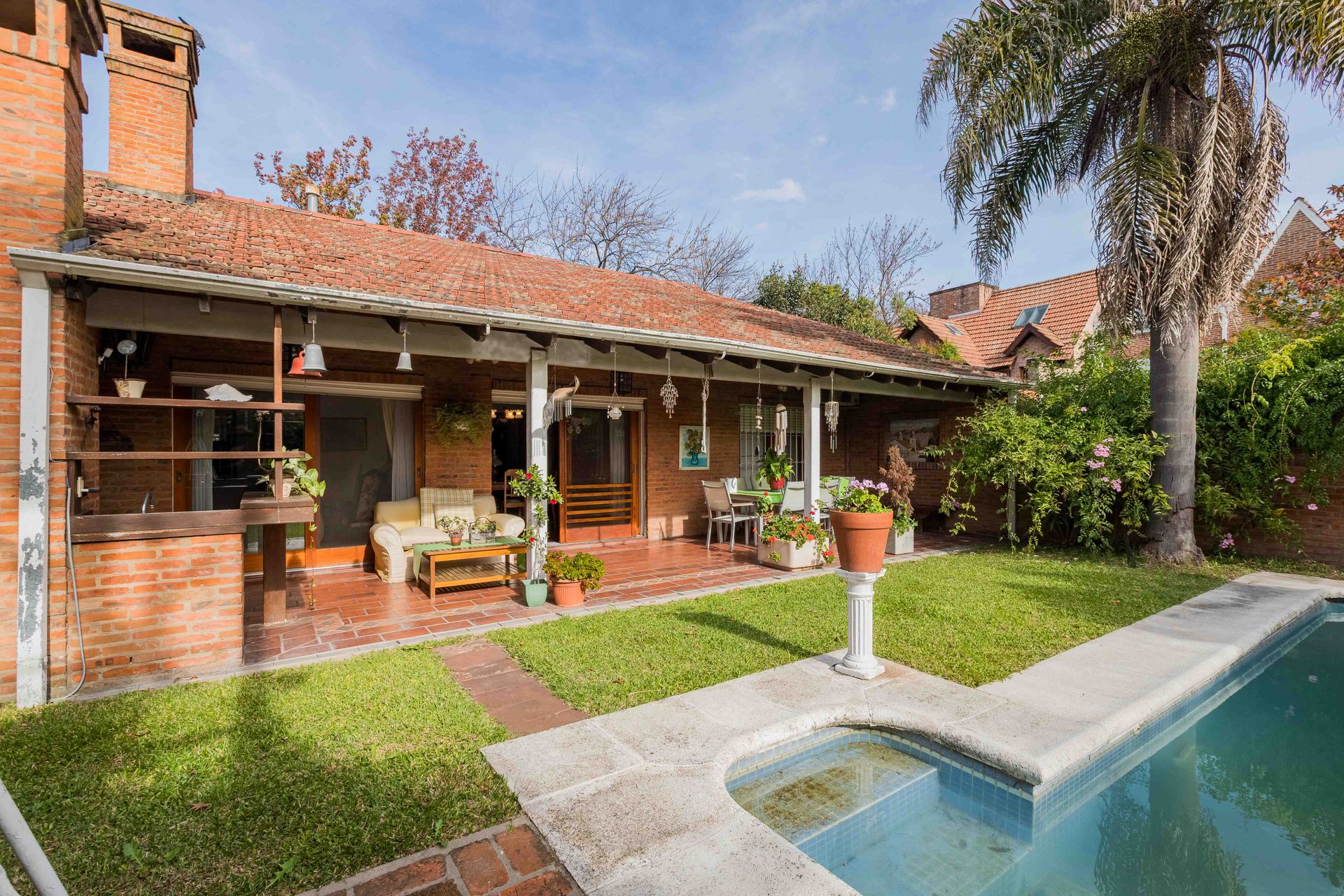 LA HORQUETA Casa en Venta con galería y pileta