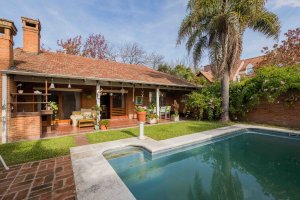 LA HORQUETA Casa en Venta con galería y pileta