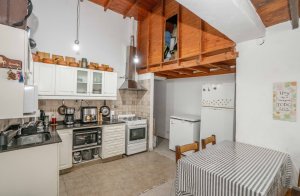 Casa en venta en Beccar con jardín y parrilla