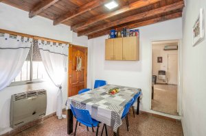 Casa en venta en Beccar con jardín y parrilla