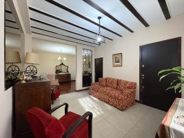 Casa en esquina s/ lote propio, Florida Vte. Lopez