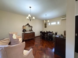 Casa en esquina s/ lote propio, Florida Vte. Lopez