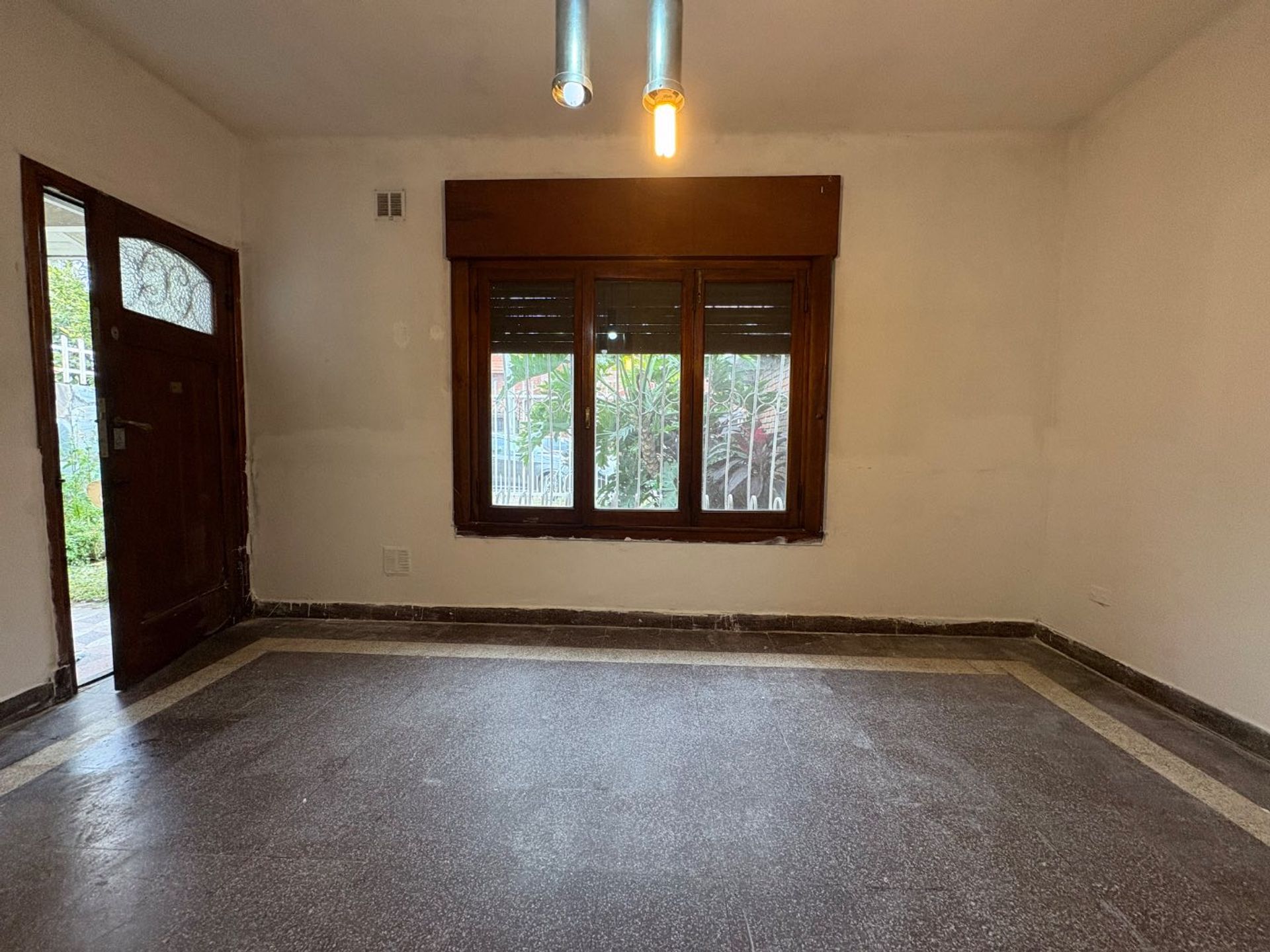 Venta Casa 3 Amb En Martinez