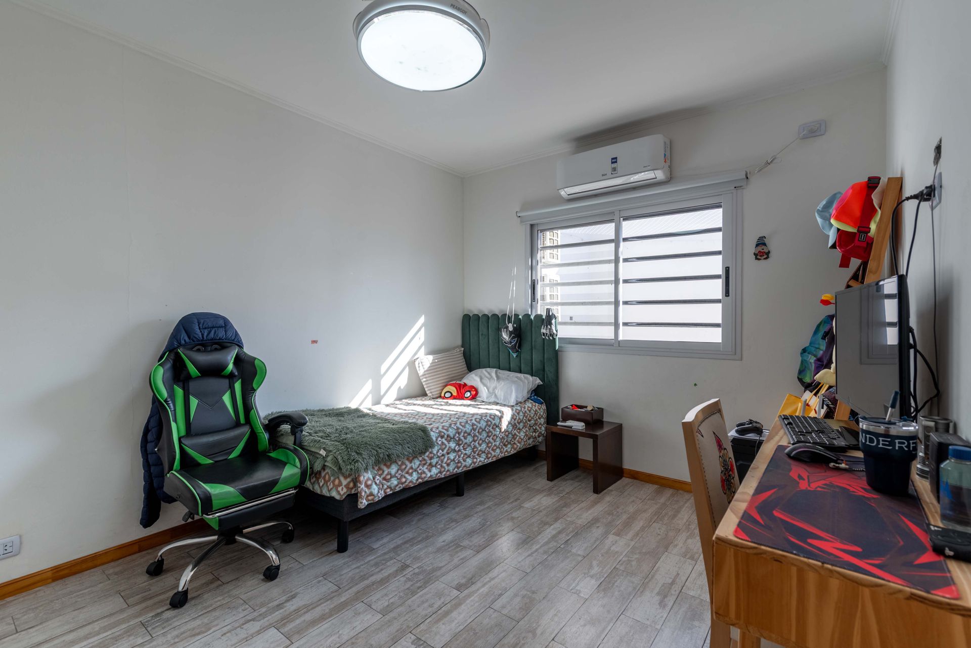 Venta Ph 4 Ambientes Con Jardin Y Patio - Martinez