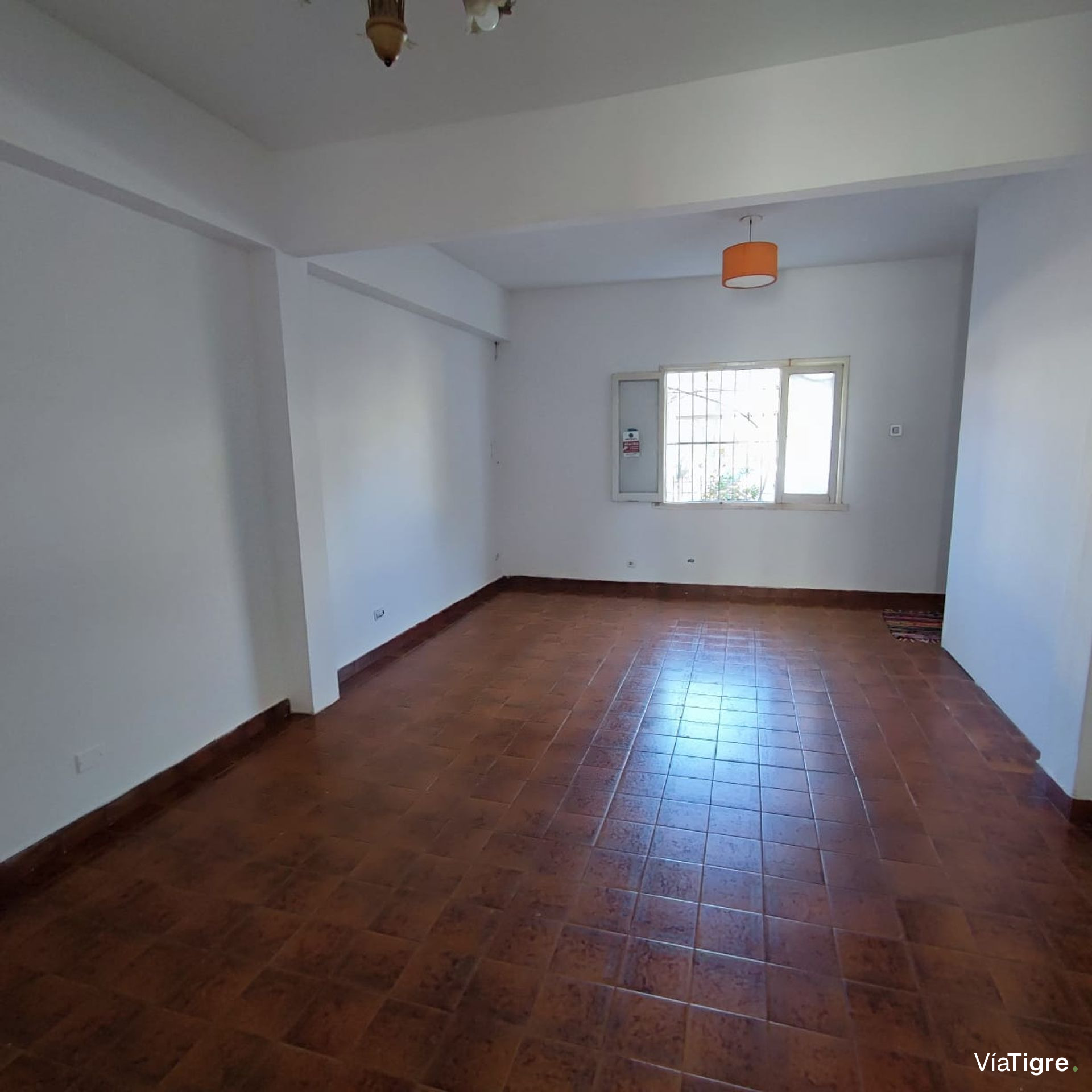 Venta casa en beccar 4 ambientes jardin y cochera