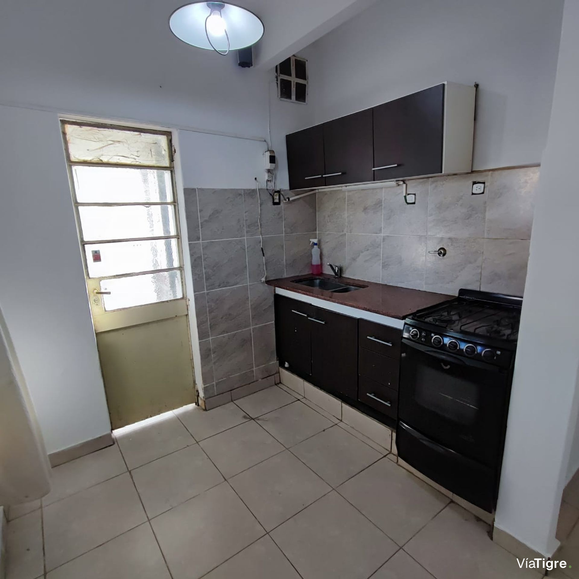 Venta casa en beccar 4 ambientes jardin y cochera