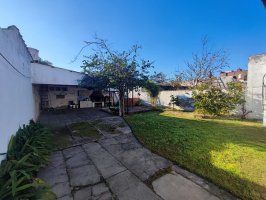 Venta casa en beccar 4 ambientes jardin y cochera