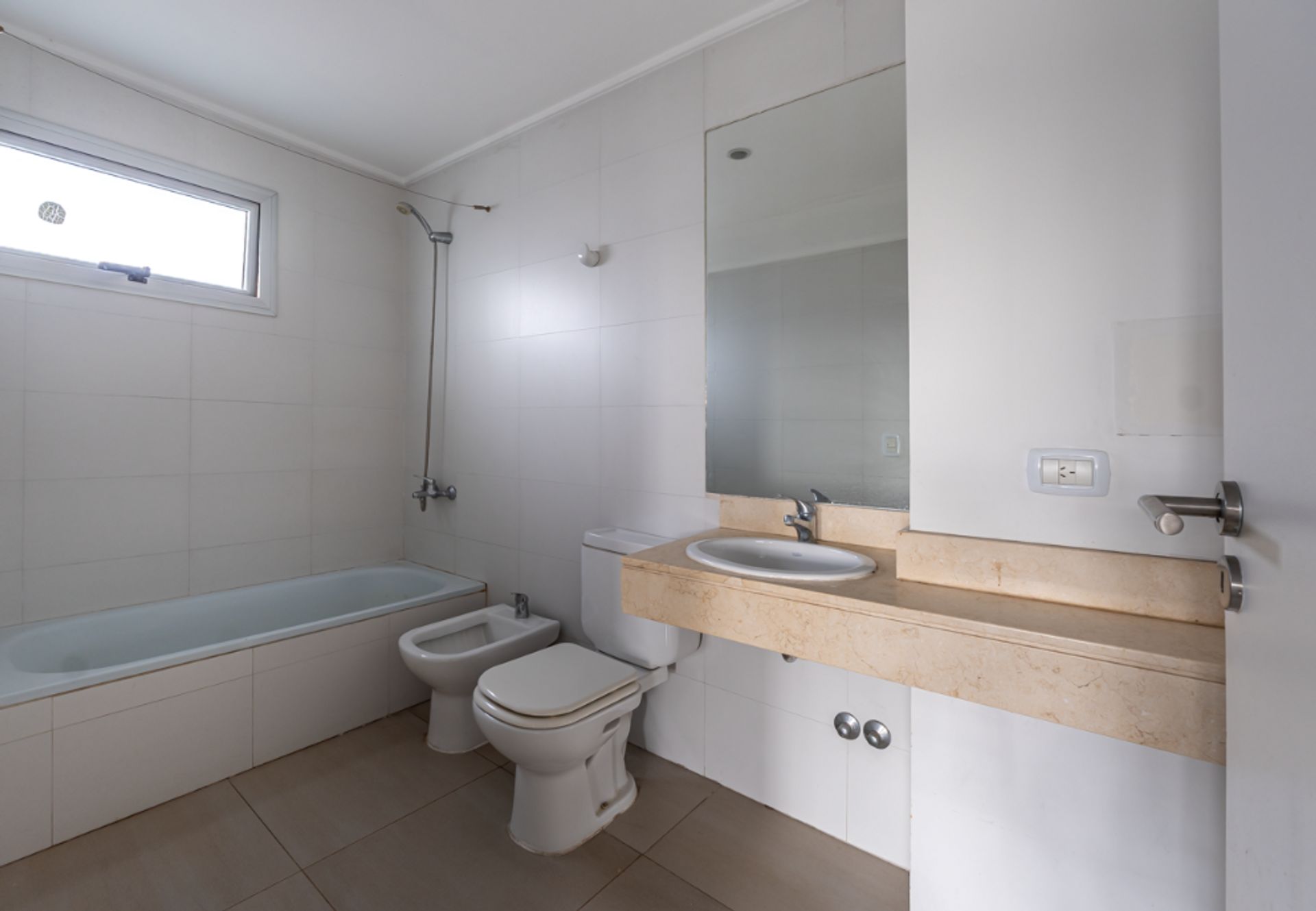 Alquiler Duplex 4 Amb + Cochera 160 Metros Beccar