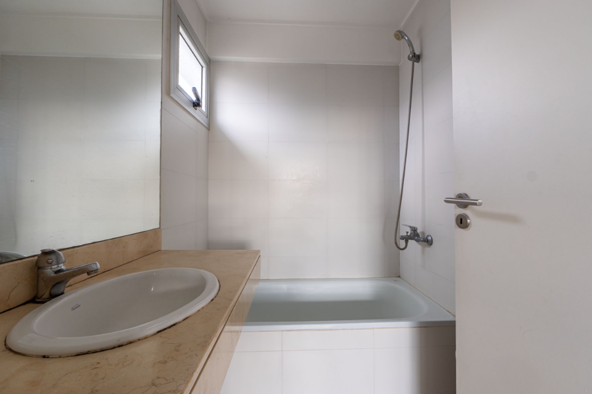 Alquiler Duplex 4 Amb + Cochera 160 Metros Beccar