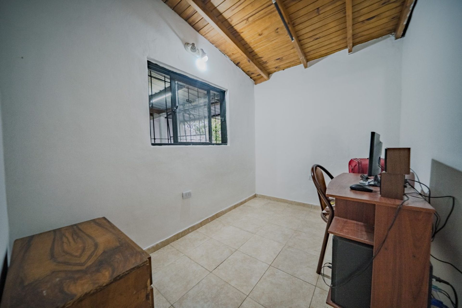 Casa 7 Ambientes con patio y cochera