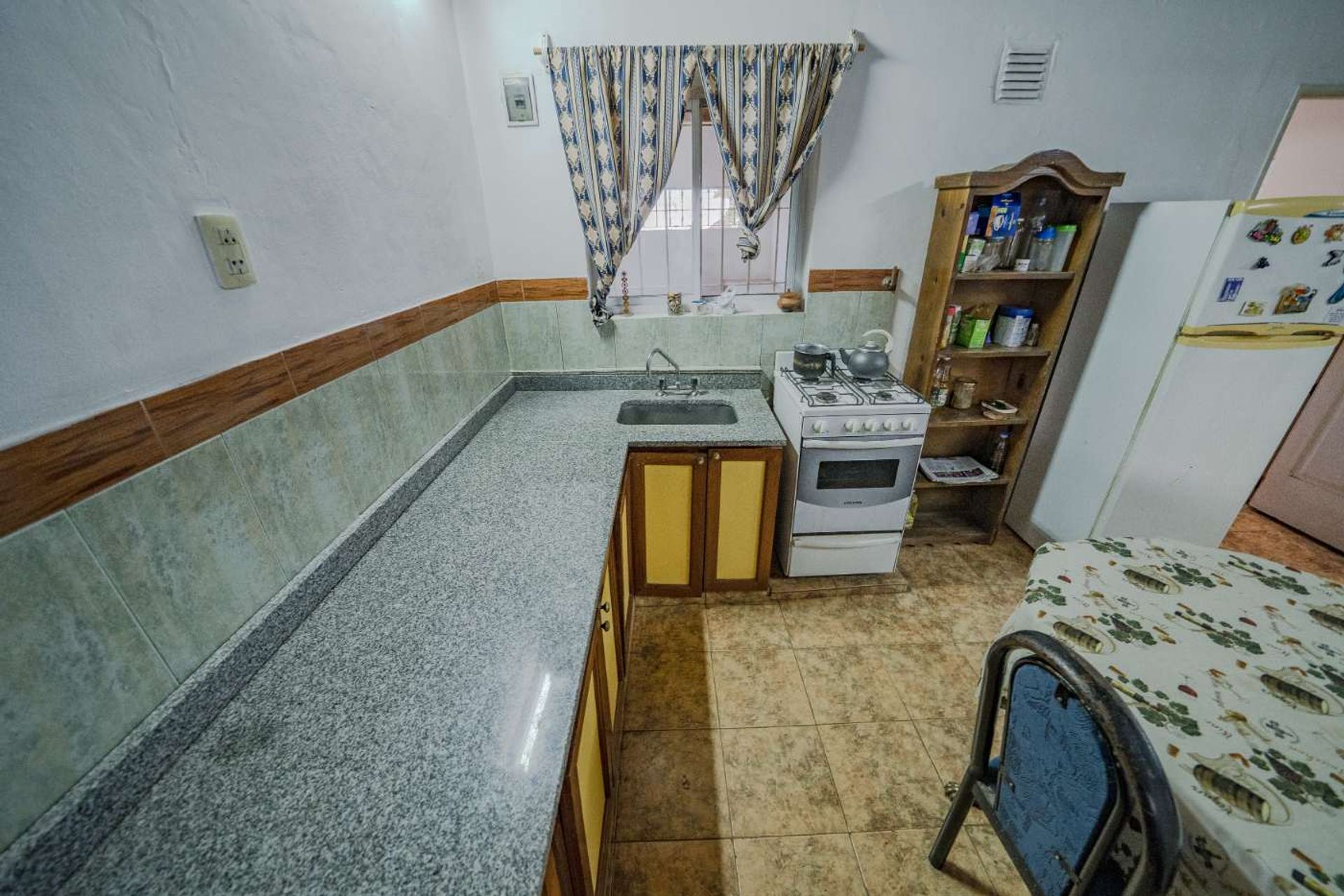 Casa 7 Ambientes con patio y cochera