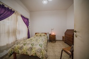 7-room house with patio and garage
